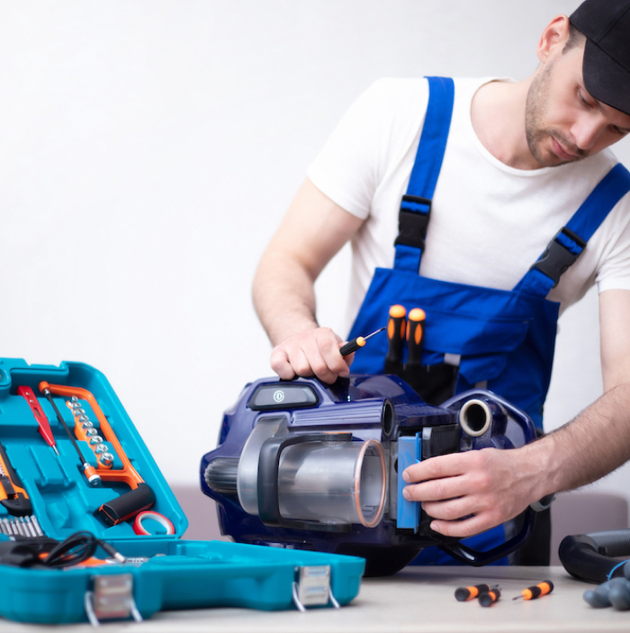 تعمیرکار جاروبرقی دوو در مرکز خدمات 24